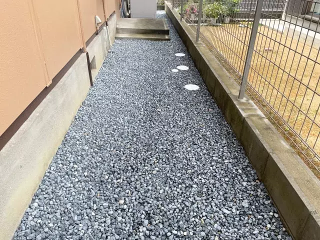 砂利敷き