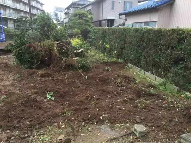 庭の解体